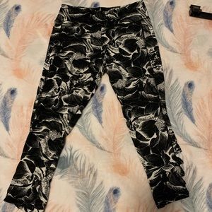 Floral Capri Leggings